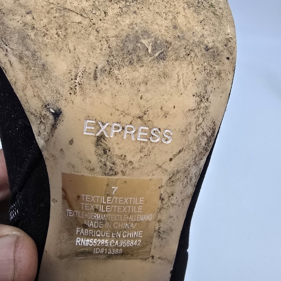 Express Shoes Women's 7 Black Ankle Bootie Embroidered Beaded Heel BAB4627E - Picture 6 of 9